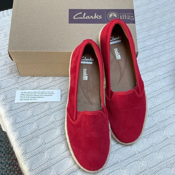 NIB Clarks red suede leather espadrilles sz 7. Azella Theoni Soft cushion soles. - Picture 8 of 10